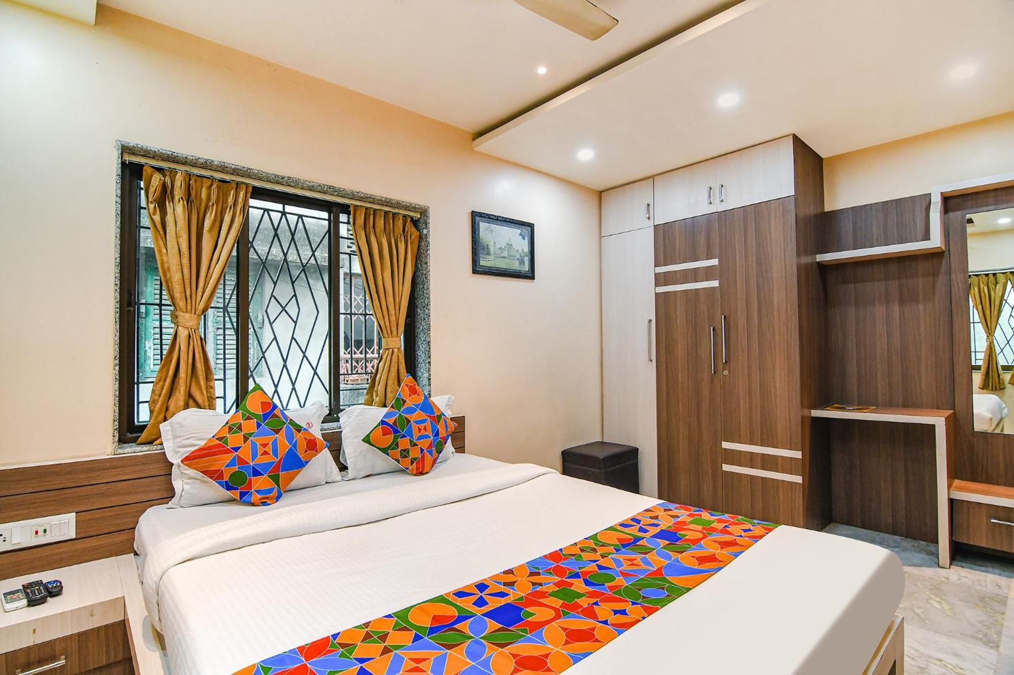 Fabexpress Scholer Motel Kolkata Exterior photo